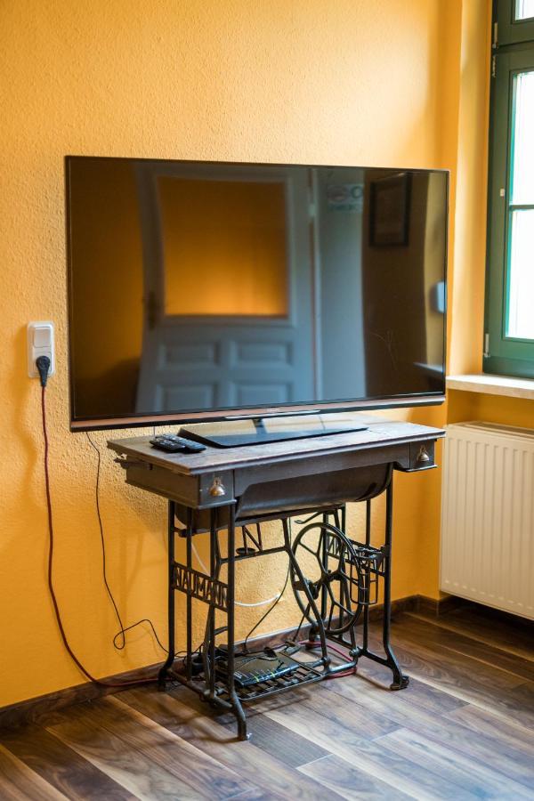 "Ferienwohnung Am Schloss" - Ferienwohnung Mit Blick Auf Das Barbyer Schloss, 5 Gehminuten Bis Zur Elbe Exterior photo