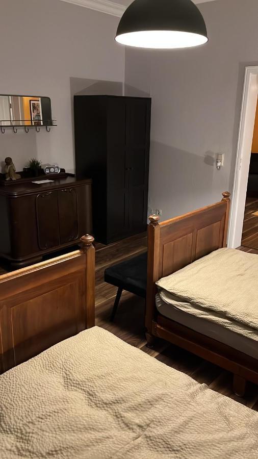 "Ferienwohnung Am Schloss" - Ferienwohnung Mit Blick Auf Das Barbyer Schloss, 5 Gehminuten Bis Zur Elbe Exterior photo